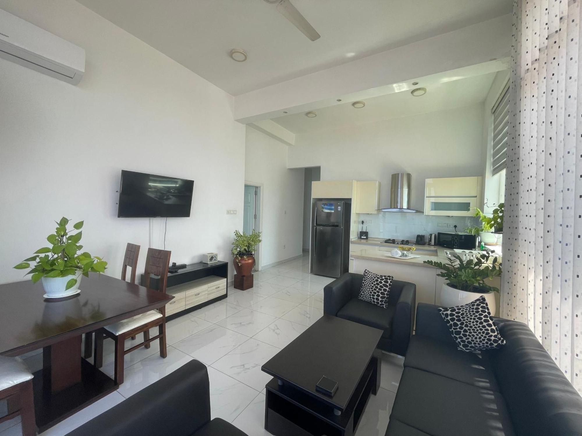 Lovely Sea View Apartment Коломбо Экстерьер фото
